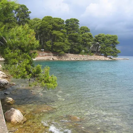 Charming Venilia Blue, Sleeps 4 * Lukoran